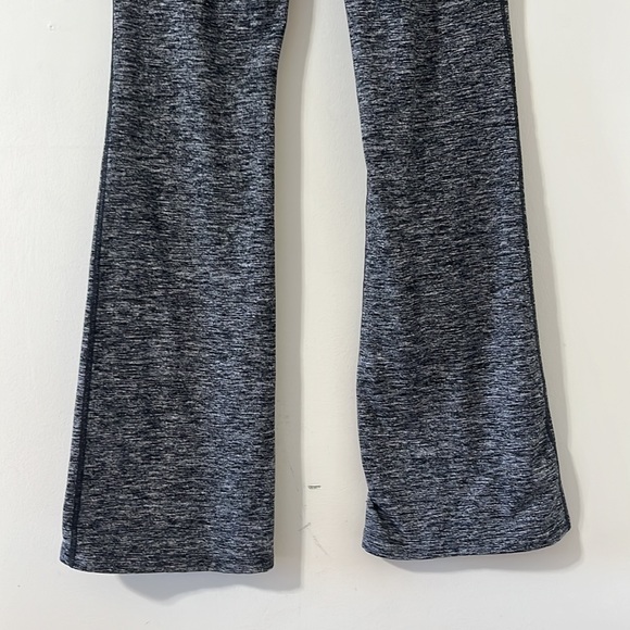 ZELLA High Waist Cozy Tech Flare Black Melange Pants Size Small - Picture 9 of 12